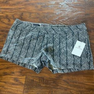 NWT VOLCOM shorts